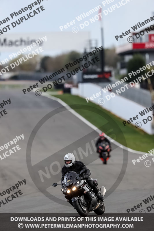 donington no limits trackday;donington park photographs;donington trackday photographs;no limits trackdays;peter wileman photography;trackday digital images;trackday photos